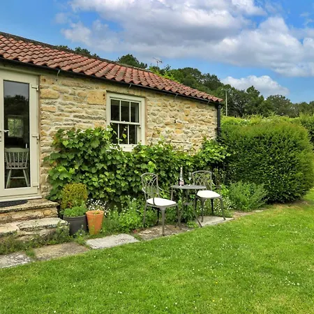 Finest Retreats - Mole End * Wass
