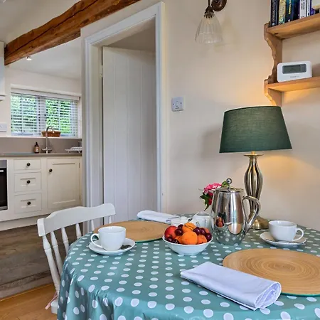 Finest Retreats - Mole End * Wass